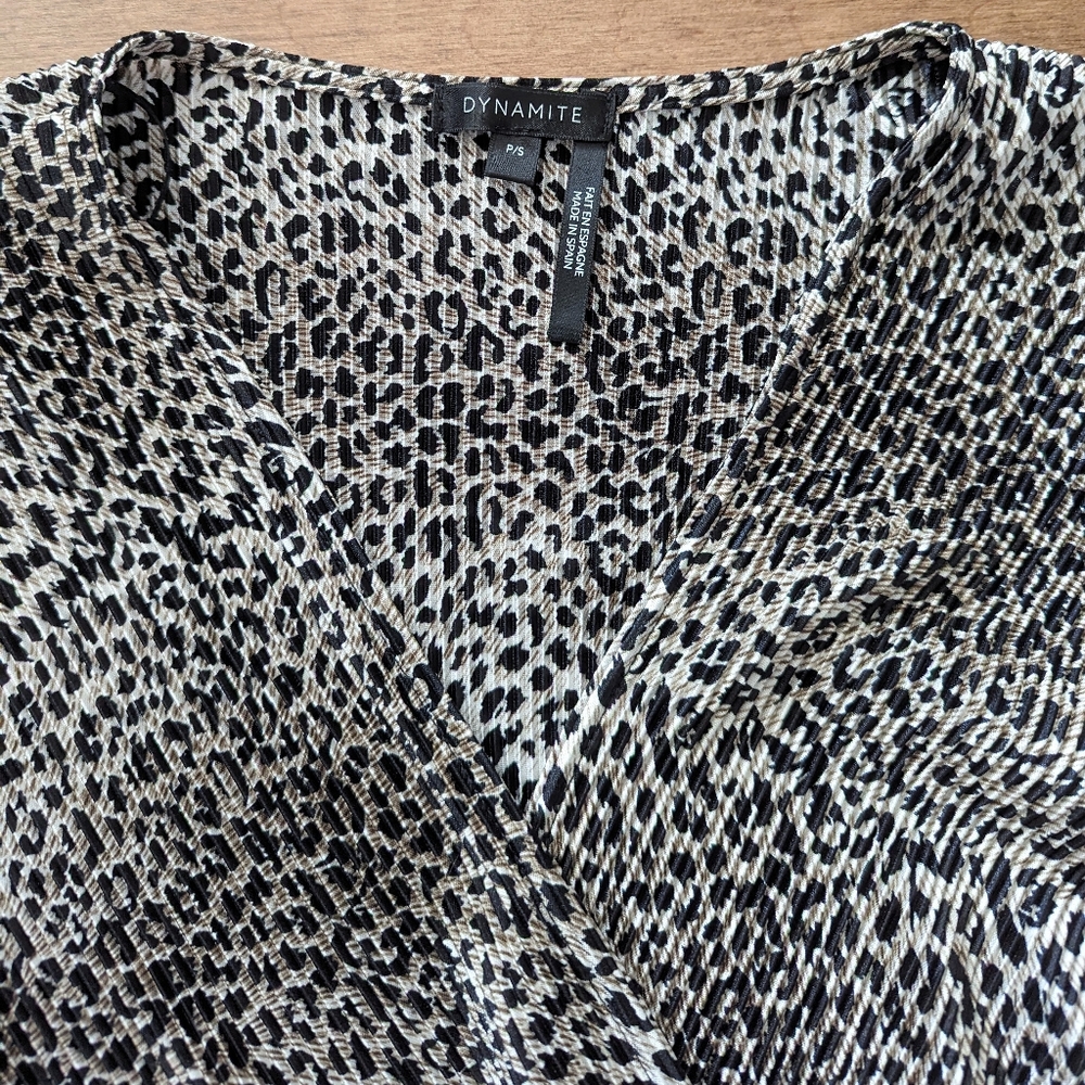 Dynamite Cropped Animal Print Silky Wrap Top Blouse - Picture 5 of 11